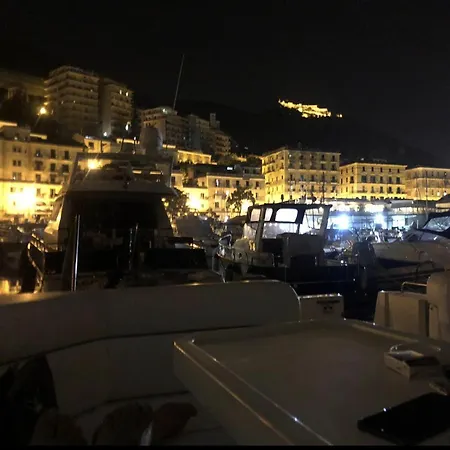 Smile Holidays Boat Botel Salerno